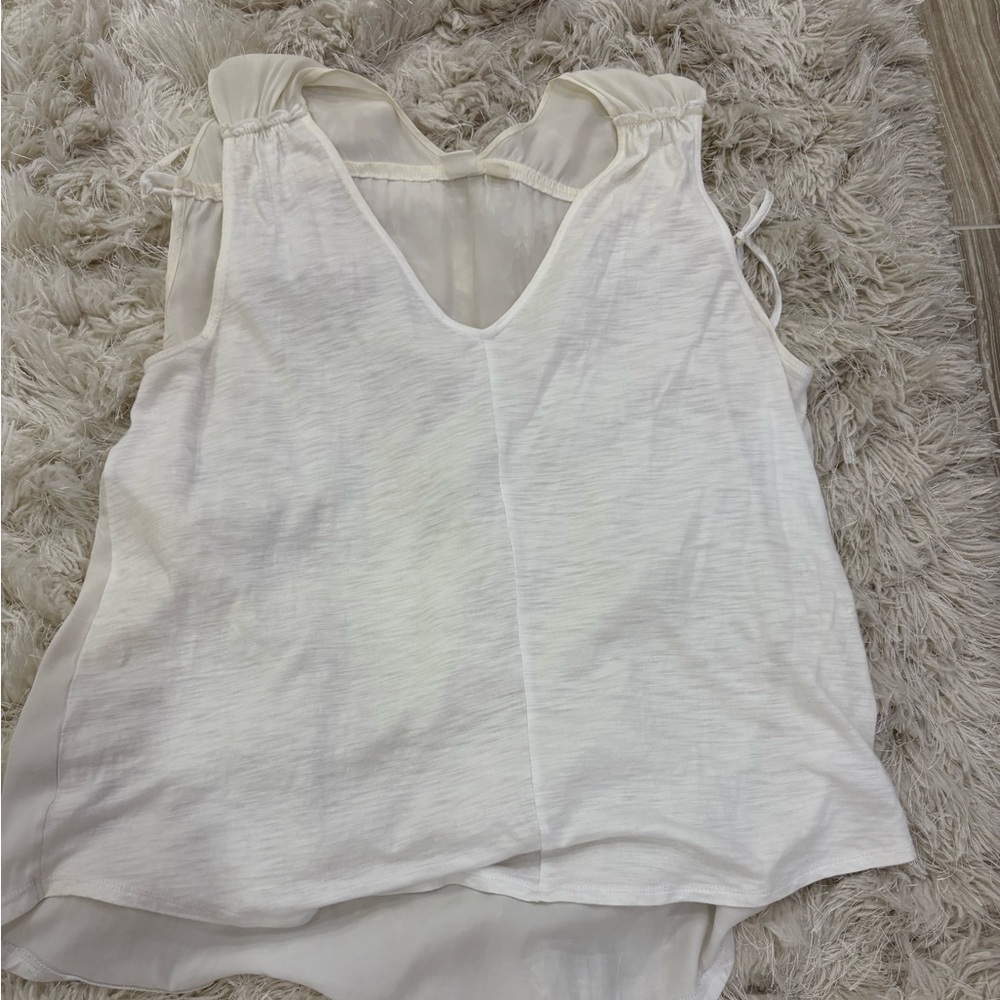 GAP white sleeveless top
